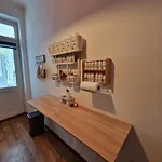 етаж от къща с двор Daire